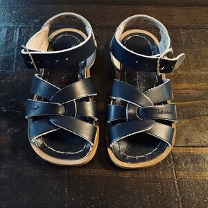 Salt Water Kids Navy UNISEX Sandals Size 6